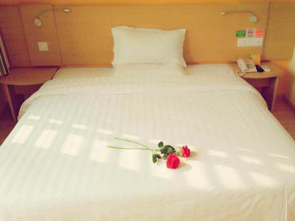 7Days Inn Hangzhou Xiaoshan People`s Square Metro Station : photo 1 de la chambre comfortable queen room