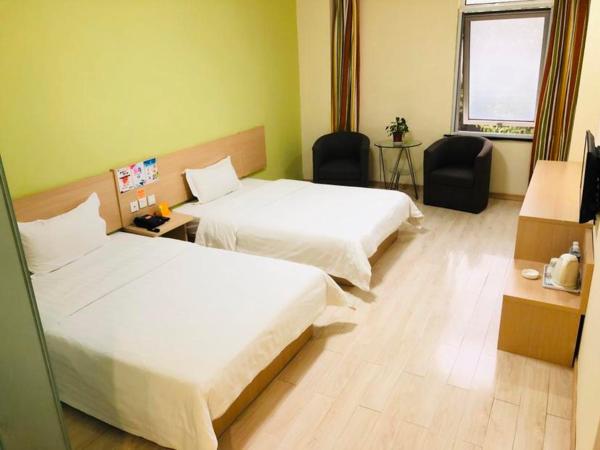 7Days Inn Hangzhou Wanda Square : photo 6 de la chambre chambre affaires lits jumeaux