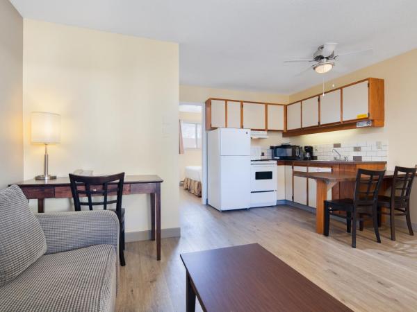 Siesta Suites : photo 6 de la chambre suite lit queen-size de luxe avec canapé-lit