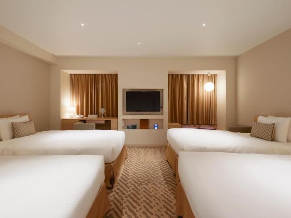 Keio Plaza Hotel Sapporo : photo 5 de la chambre chambre quadruple standard - non-fumeurs