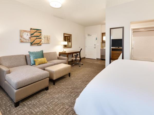 Staybridge Suites - Oklahoma City - Downtown, an IHG Hotel : photo 7 de la chambre suite studio lit king-size