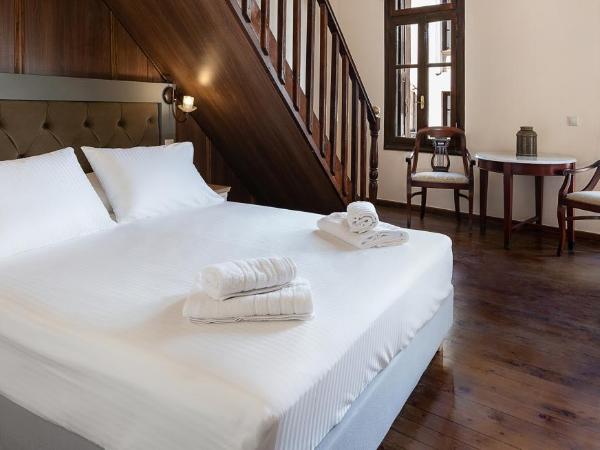 Old Town Suites : photo 2 de la chambre suite familiale avec balcon