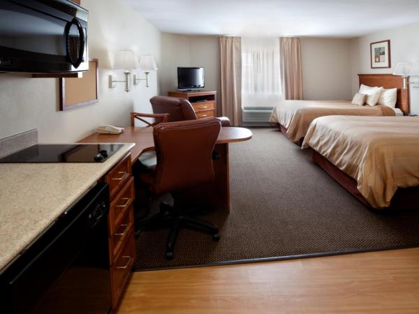 Candlewood Suites San Antonio NW Near SeaWorld, an IHG Hotel : photo 2 de la chambre suite studio avec 2 lits queen-size