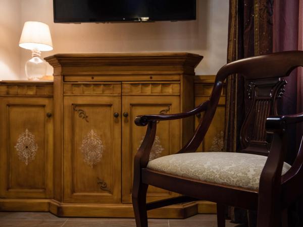 Old Town Suites : photo 1 de la chambre studio standard avec balcon