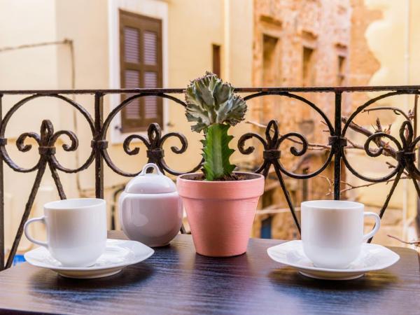 Alegria Pension : photo 1 de la chambre chambre triple avec vue