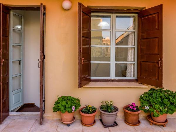 Alegria Pension : photo 1 de la chambre chambre double avec terrasse