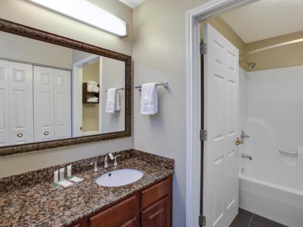 Staybridge Suites Louisville - East, an IHG Hotel : photo 3 de la chambre suite 1 chambre lit king-size