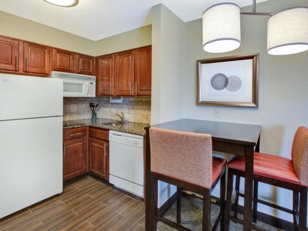Staybridge Suites Louisville - East, an IHG Hotel : photo 6 de la chambre suite 2 chambres