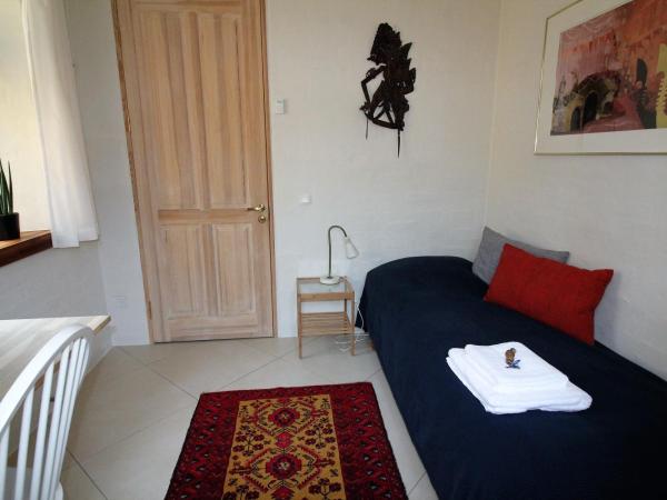 Odense City B&B : photo 10 de la chambre chambre simple avec salle de bains commune