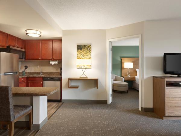 Staybridge Suites Tampa East- Brandon, an IHG Hotel : photo 3 de la chambre suite 2 chambres - non-fumeurs