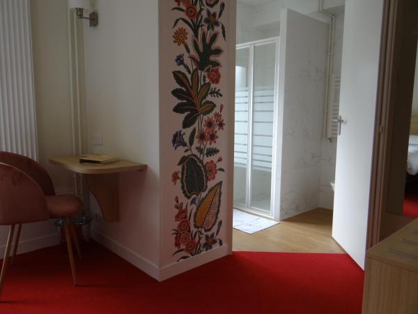 Hostellerie Bon Pasteur : photo 6 de la chambre chambre lits jumeaux suprieure