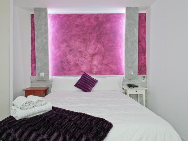 Hostal Alexis Madrid : photo 2 de la chambre suite romantique avec lit rond