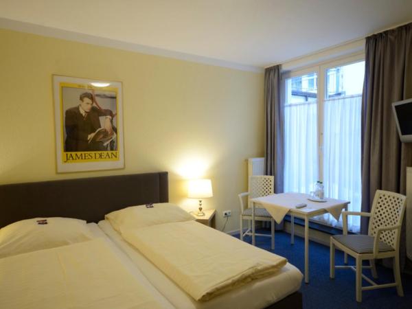 ALPHA Hotel Garni : photo 5 de la chambre chambre double