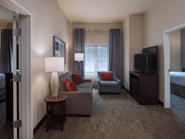 Staybridge Suites Austin Northwest, an IHG Hotel : photo 4 de la chambre suite 2 chambres avec douche accessible en fauteuil roulant - adaptée aux personnes à mobilité réduite