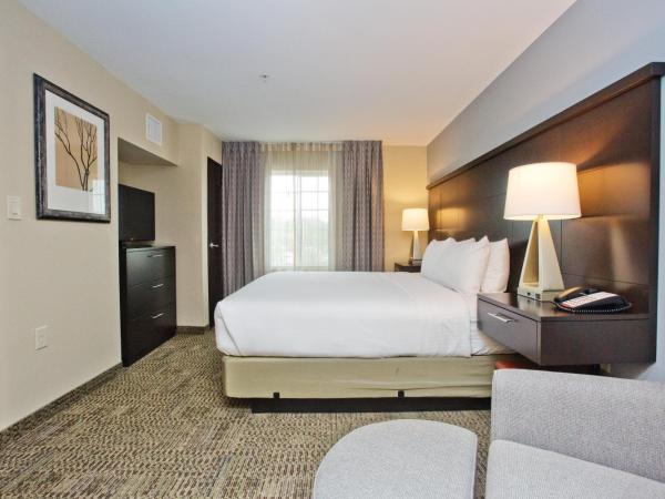 Staybridge Suites Austin South Interstate Hwy 35, an IHG Hotel : photo 4 de la chambre suite 1 chambre avec lit king-size - non-fumeurs
