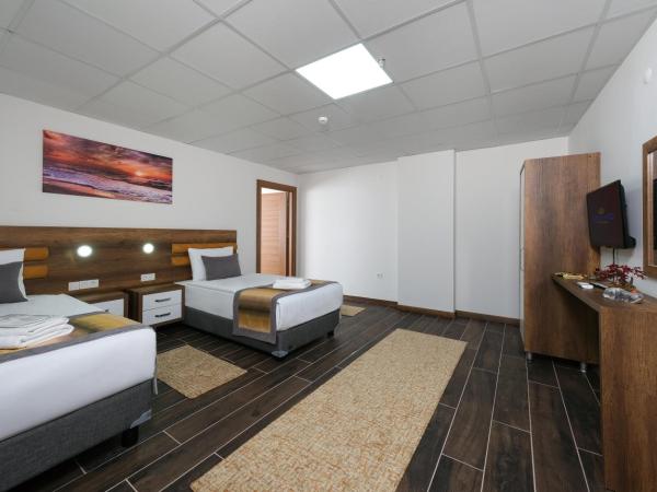 Grand Gulluk Hotel & Spa : photo 7 de la chambre suite 2 chambres