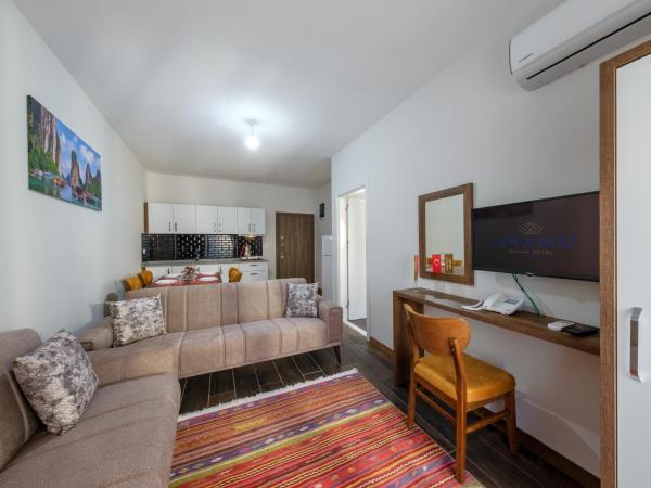 Grand Gulluk Hotel & Spa : photo 4 de la chambre suite deluxe