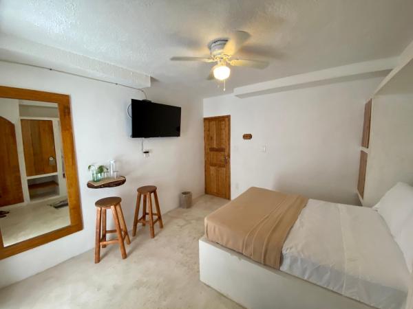 MIO Cancún Hotel Boutique : photo 2 de la chambre suite lit queen-size