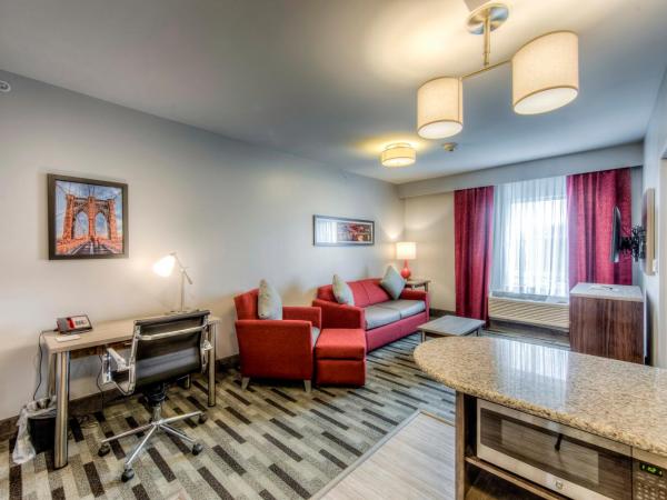 Staybridge Suites - University Area OSU, an IHG Hotel : photo 4 de la chambre one-bedroom king suite with transfer shower - mobility and hearing access