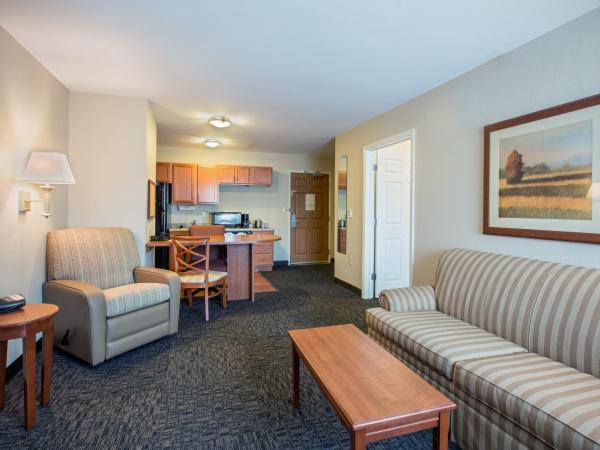 Candlewood Suites Indianapolis Northwest, an IHG Hotel : photo 2 de la chambre one-bedroom king suite with communications accessible roll-in shower