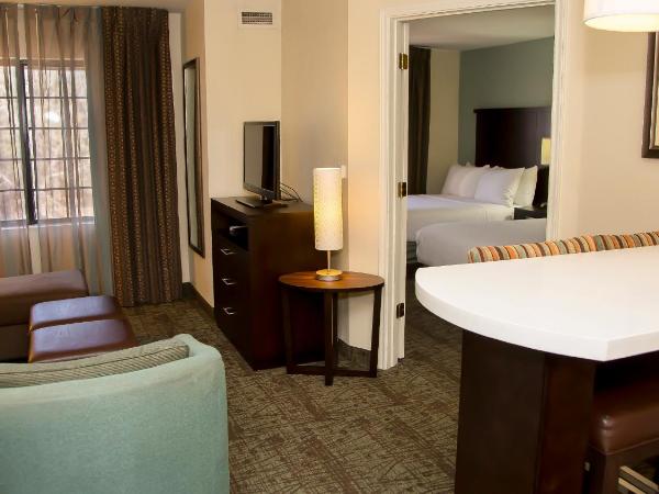Staybridge Suites Colorado Springs North, an IHG Hotel : photo 10 de la chambre suite 2 chambres lits queen-size avec 2 salles de bains - non-fumeurs