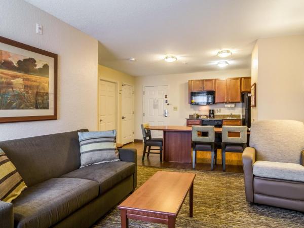 Candlewood Suites Jacksonville East Merril Road, an IHG Hotel : photo 3 de la chambre suite lit king-size – non-fumeurs