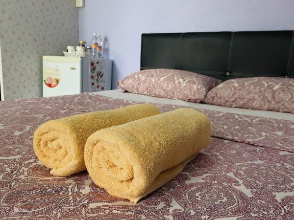 Merdeka Guest House 2 : photo 3 de la chambre chambre lit queen-size deluxe