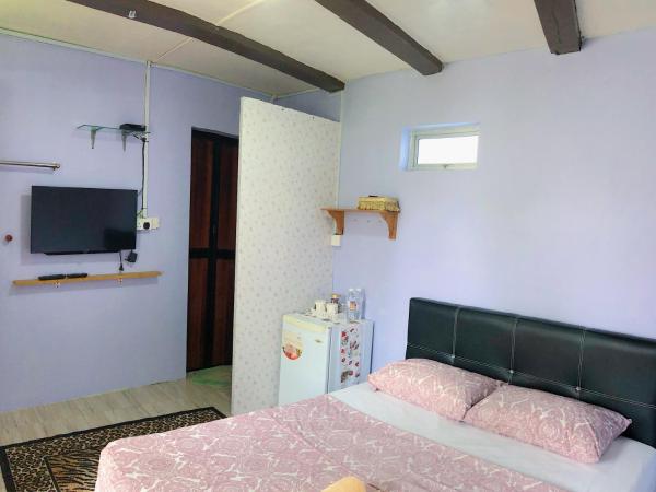 Merdeka Guest House 2 : photo 5 de la chambre chambre lit queen-size deluxe