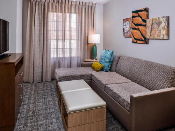 Staybridge Suites Indianapolis Downtown-Convention Center, an IHG Hotel : photo 6 de la chambre suite 1 chambre avec 2 lits doubles