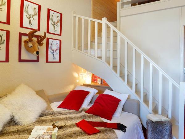 Hôtel du Bourg : photo 1 de la chambre suite en duplex (2 adultes)