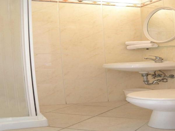 Hotel Prestige : photo 3 de la chambre chambre simple avec balcon