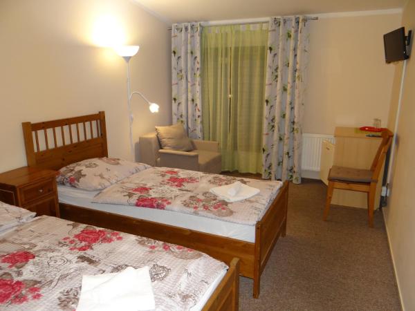 Pension Europa : photo 3 de la chambre chambre double ou lits jumeaux