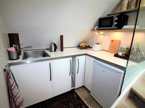 Odense City B&B : photo 6 de la chambre chambre double avec salle de bains commune