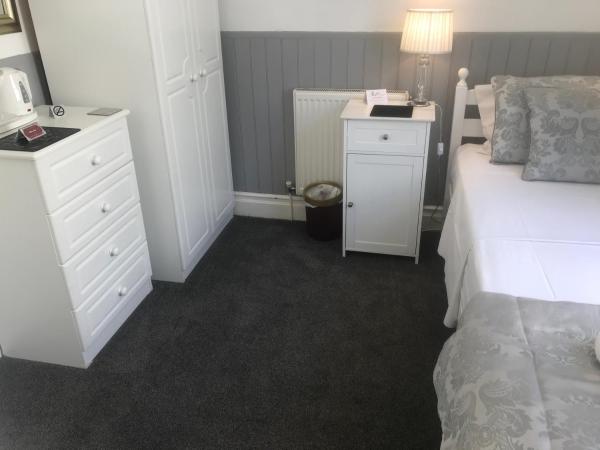 Raffles Hotel : photo 1 de la chambre petite chambre simple