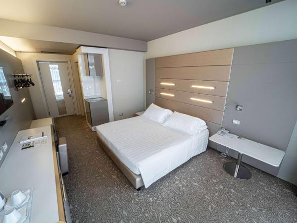 Best Western Plus Net Tower Hotel Padova : photo 4 de la chambre chambre standard lit queen-size