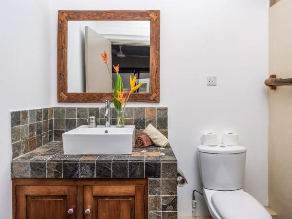 Happy Days Guest House : photo 6 de la chambre chambre double deluxe - vue sur mer