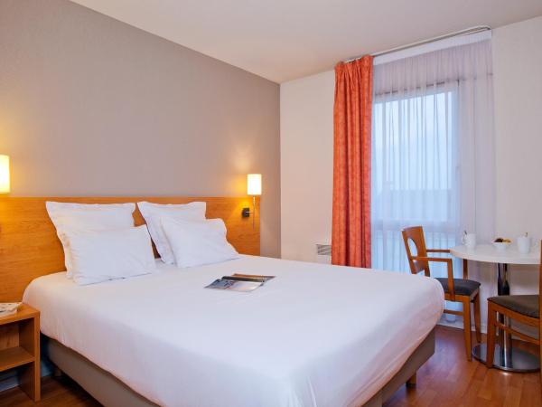 Séjours & Affaires Nantes La Beaujoire : photo 1 de la chambre studio (2 adultes)