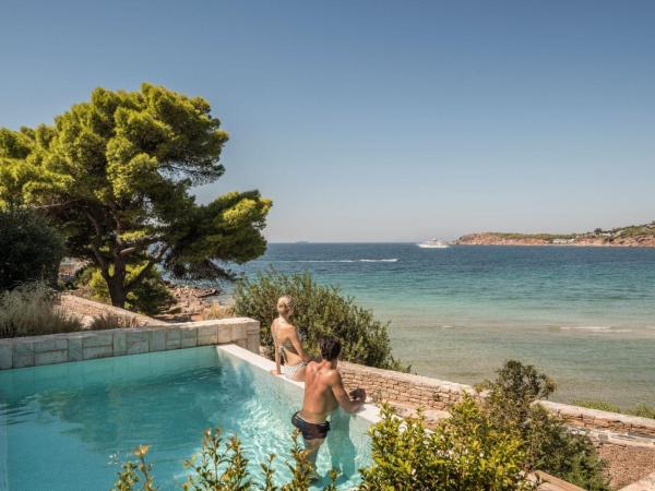 Four Seasons Astir Palace Hotel Athens : photo 1 de la chambre bungalow avec piscine - vue sur mer