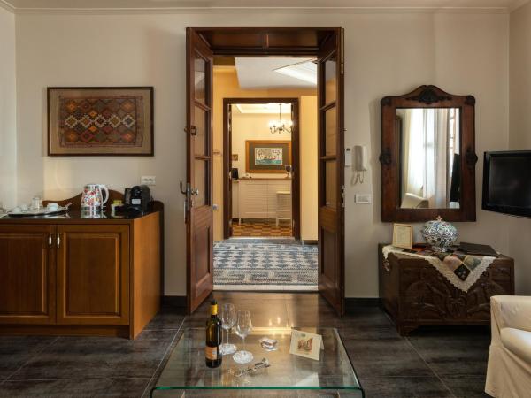 Rodos Niohori Elite Suites Boutique Hotel : photo 6 de la chambre suite exclusive (1-4 adultes) avec terrasse privée