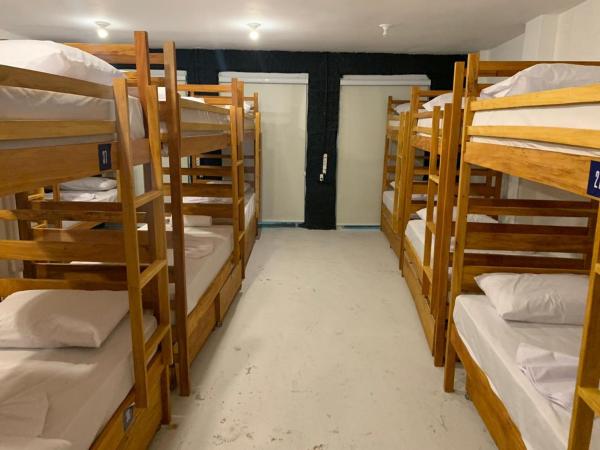 Manhatã Hostel : photo 4 de la chambre lit superposé dans dortoir mixte