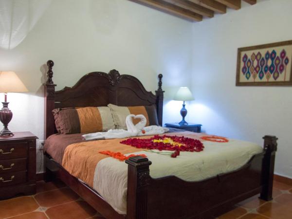 HOTEL ECOTURISTICO LA SALITRERA : photo 1 de la chambre chambre lit queen-size avec baignoire spa