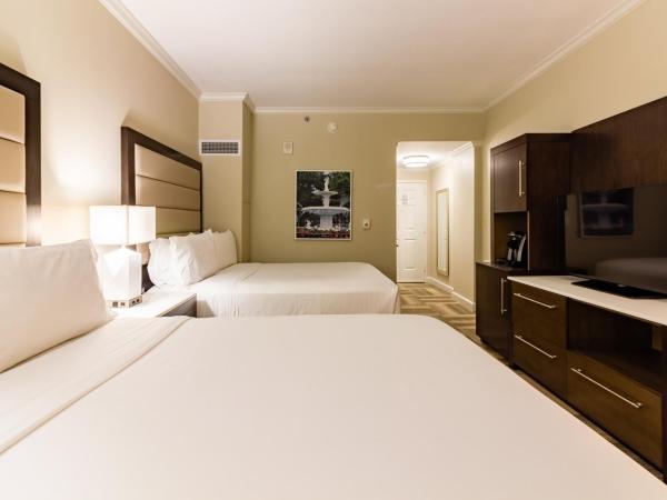 Holiday Inn Express Savannah - Historic District, an IHG Hotel : photo 4 de la chambre chambre 2 lits queen-size avec balcon