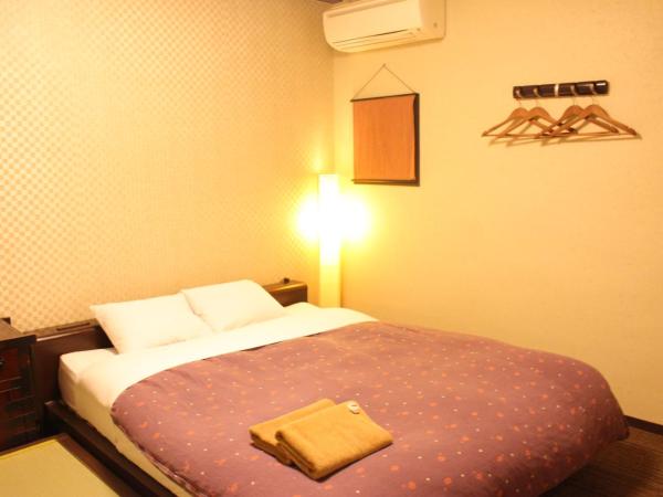 K's House Tokyo Oasis - Quality Hostel in Asakusa : photo 3 de la chambre chambre double avec salle de bains privative