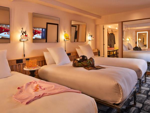 Mama Shelter London - Shoreditch : photo 2 de la chambre grand hébergement triple maman - sous-sol