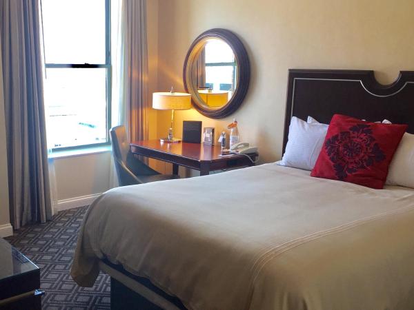 Omni Severin Hotel : photo 3 de la chambre chambre lit queen-size deluxe