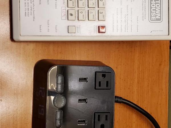 Town House Motel : photo 8 de la chambre chambre lit king-size