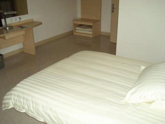 Jinjiang Inn - Nanjing Train Station 1 : photo 2 de la chambre chambre double affaires