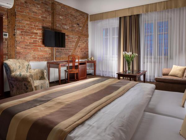 Promenáda Romantic Hotel : photo 4 de la chambre chambre double supérieure avec accès piscine et sauna