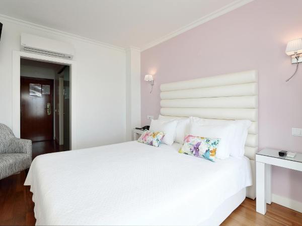 Vila Sao Vicente Boutique (Adults Only) : photo 2 de la chambre chambre double avec balcon - vue sur mer 
