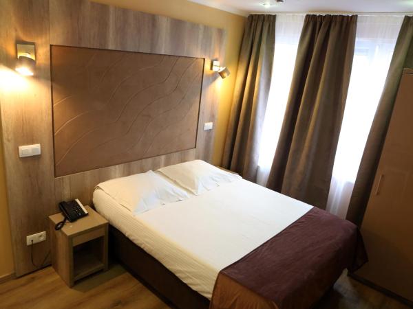 Hotel Phenix : photo 1 de la chambre chambre double confort